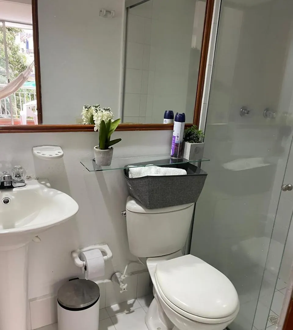 Very Cozy 2 Bedroom 2 Bath With Balcony In El Poblado Medellin