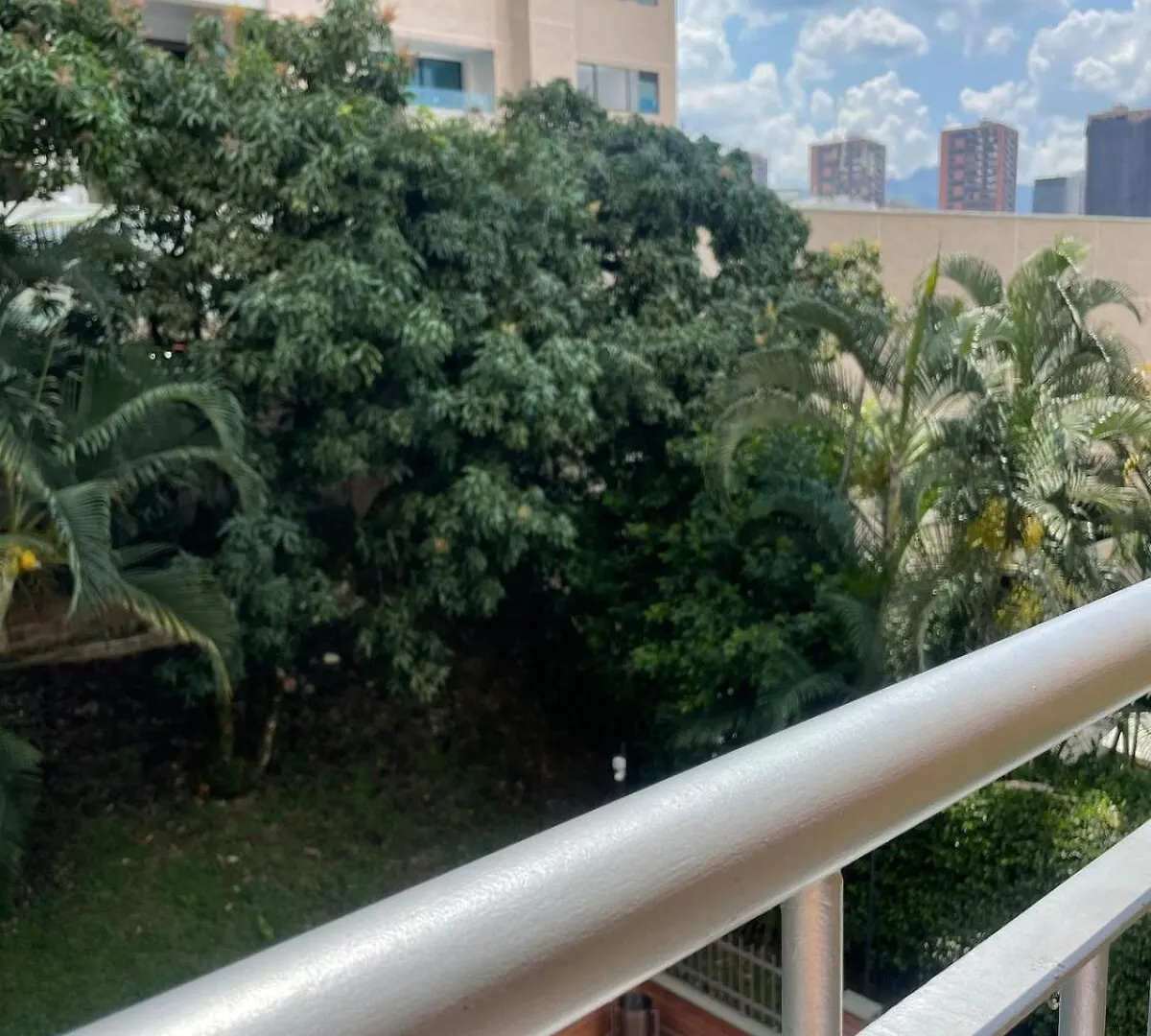 Very Cozy 2 Bedroom 2 Bath With Balcony In El Poblado Medellin